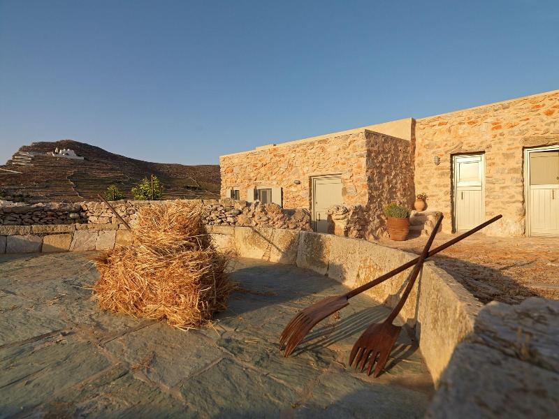 Themonies Luxury Suites image