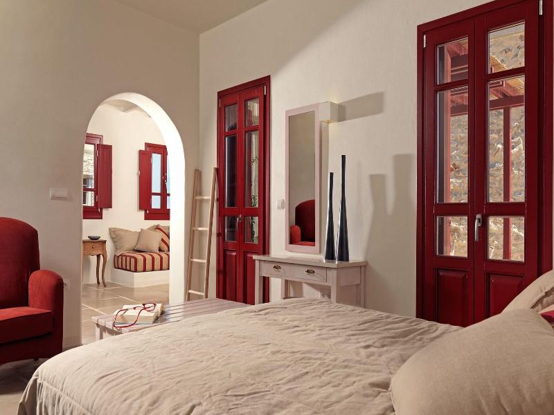 Themonies Luxury Suites image
