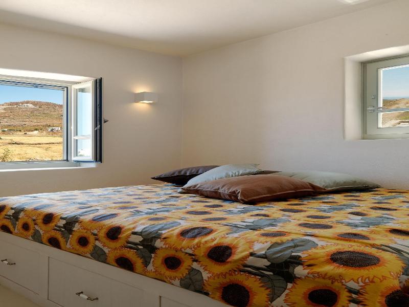 Themonies Luxury Suites image