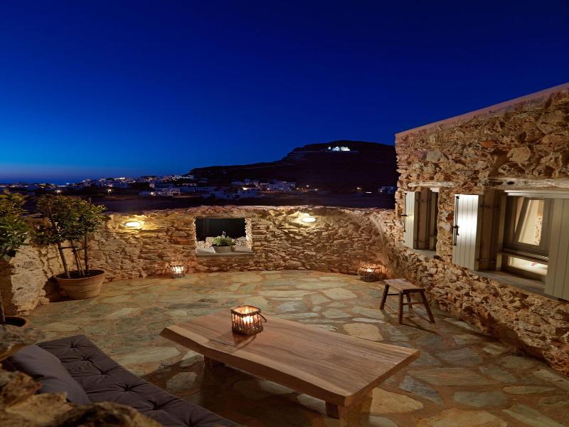 Themonies Luxury Suites image