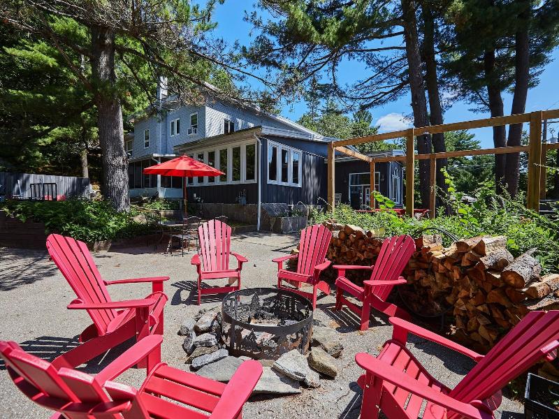 3 Pines Lodge Muskoka image