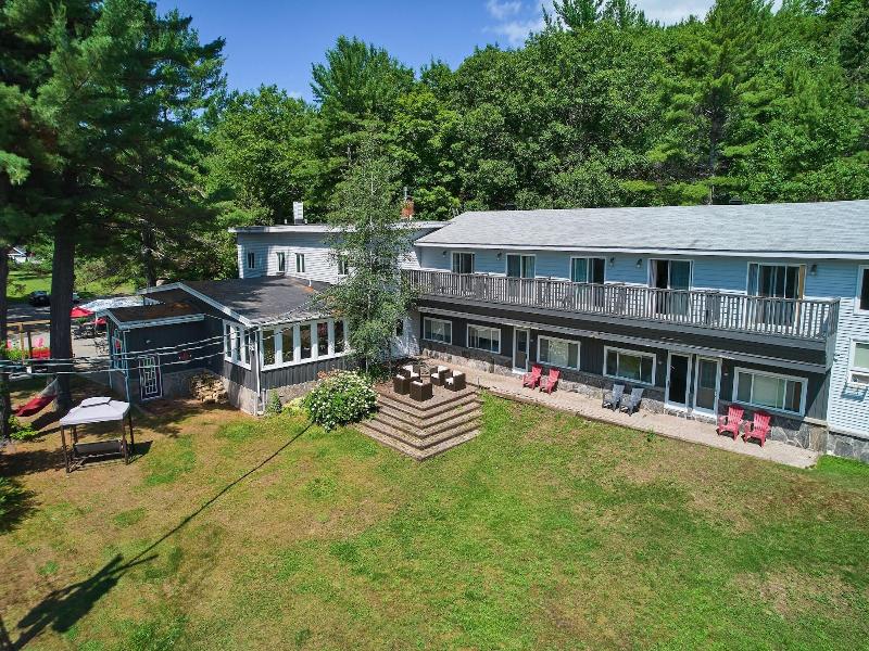 3 Pines Lodge Muskoka image