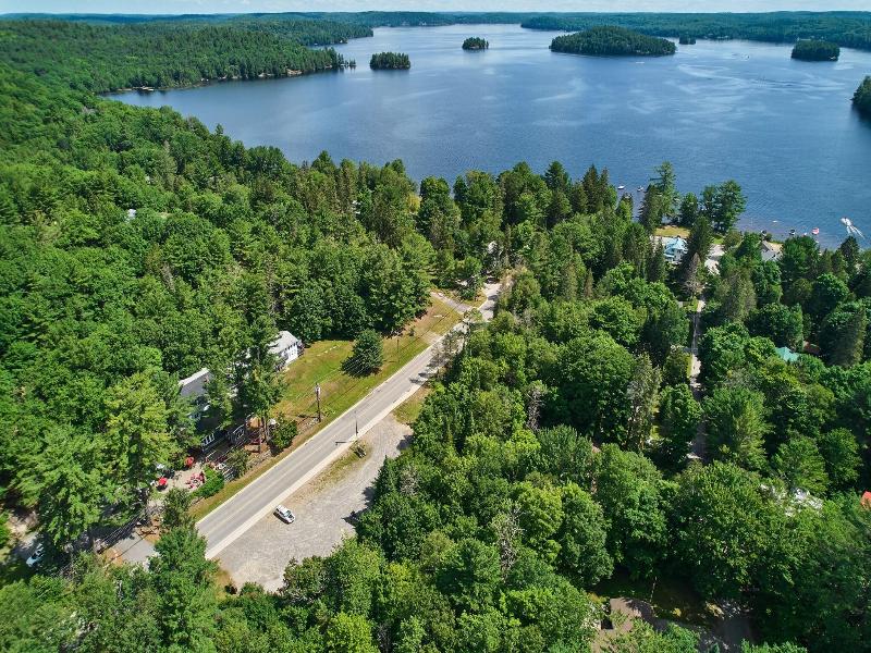 3 Pines Lodge Muskoka image