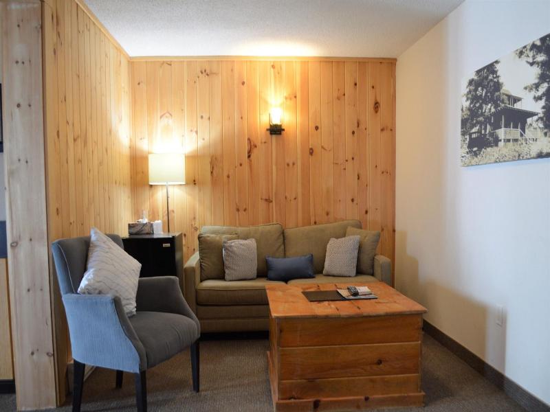 3 Pines Lodge Muskoka image