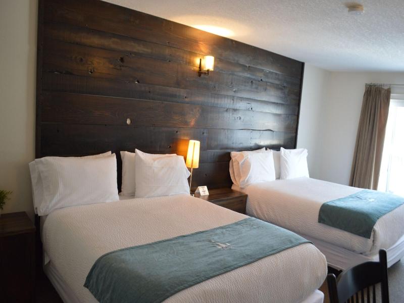 3 Pines Lodge Muskoka image
