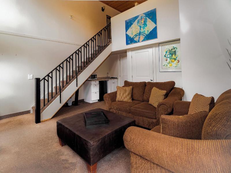 3 Pines Lodge Muskoka image