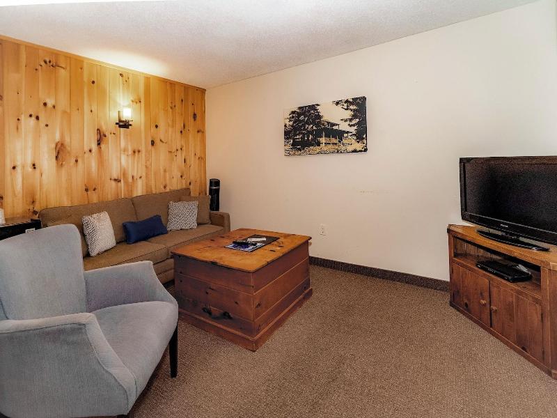 3 Pines Lodge Muskoka image