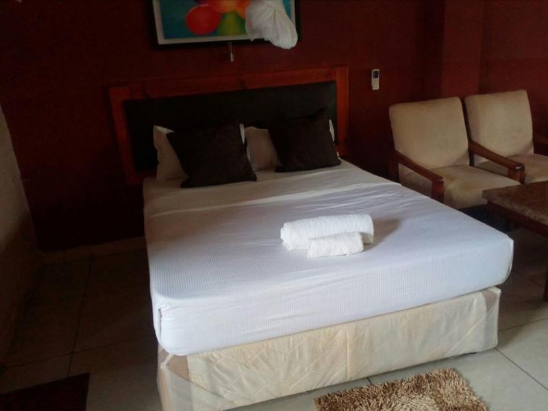 Starscape Hotel image