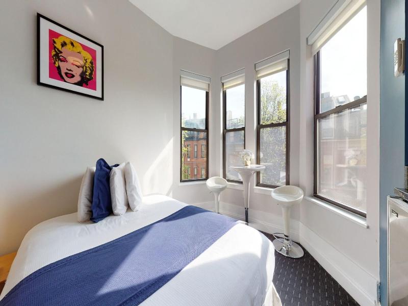 Maverick Suites At 400 Columbus Ave image