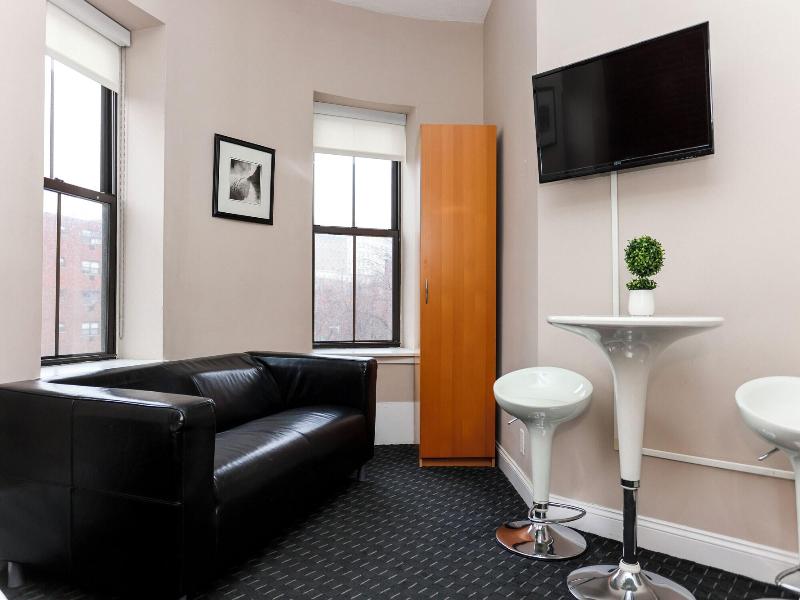Maverick Suites At 400 Columbus Ave image