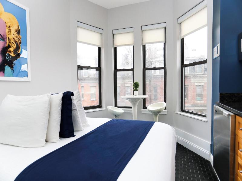 Maverick Suites At 400 Columbus Ave image