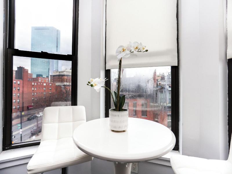 Maverick Suites At 400 Columbus Ave image