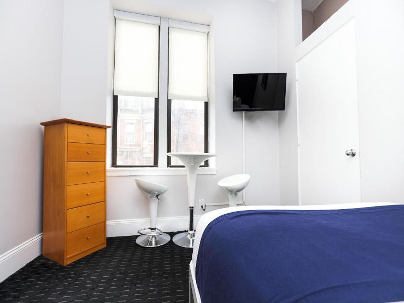 Maverick Suites At 400 Columbus Ave image