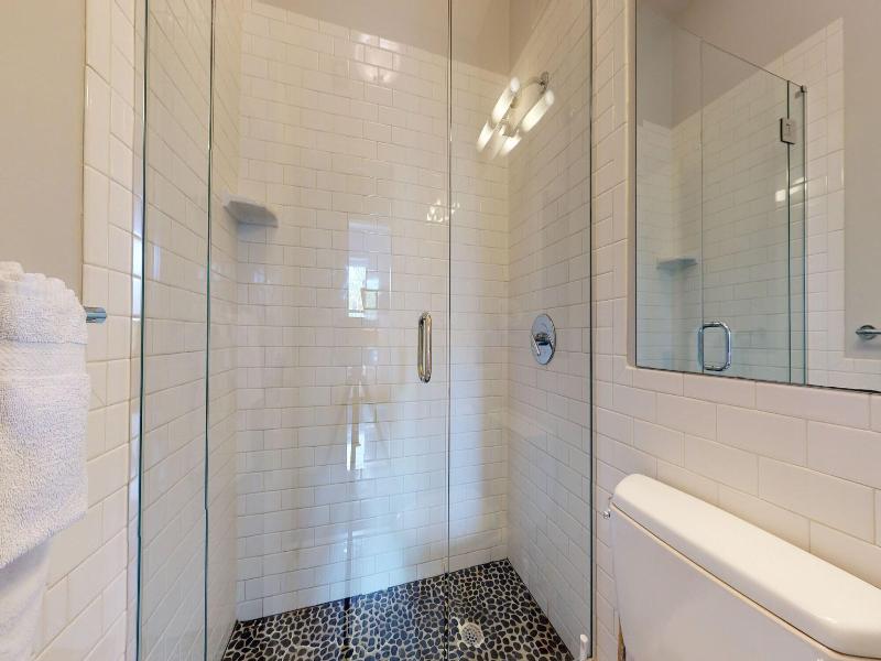 Maverick Suites At 400 Columbus Ave image