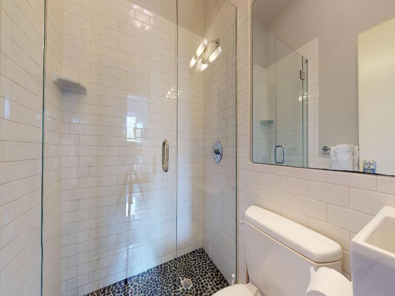 Maverick Suites At 400 Columbus Ave image