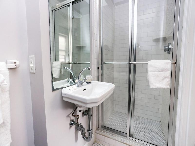 Maverick Suites At 400 Columbus Ave image