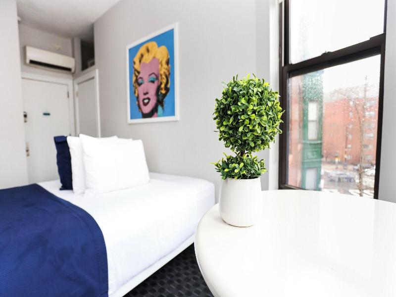 Maverick Suites At 400 Columbus Ave image