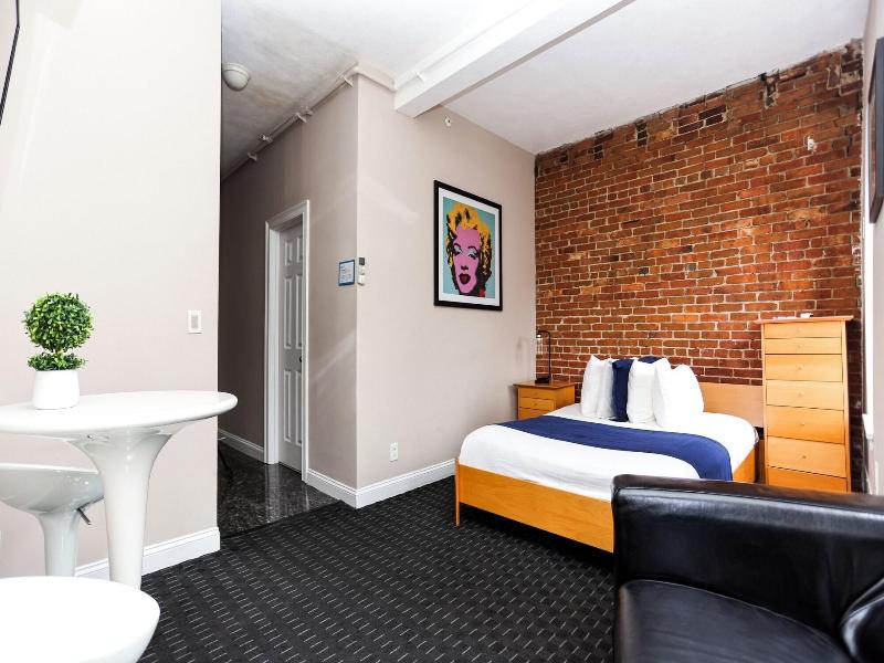 Maverick Suites At 400 Columbus Ave image