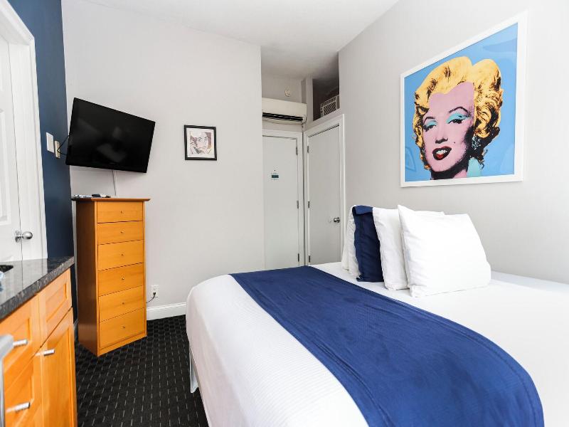 Maverick Suites At 400 Columbus Ave image