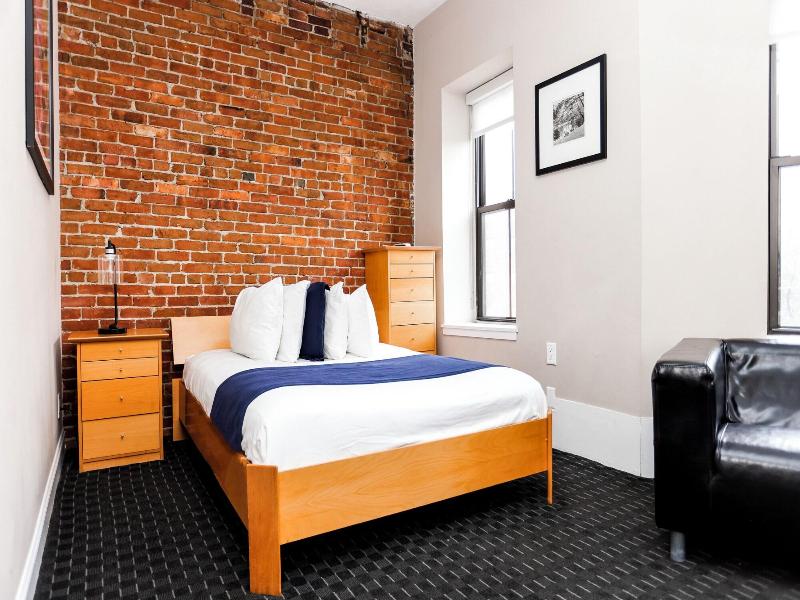 Maverick Suites At 400 Columbus Ave image
