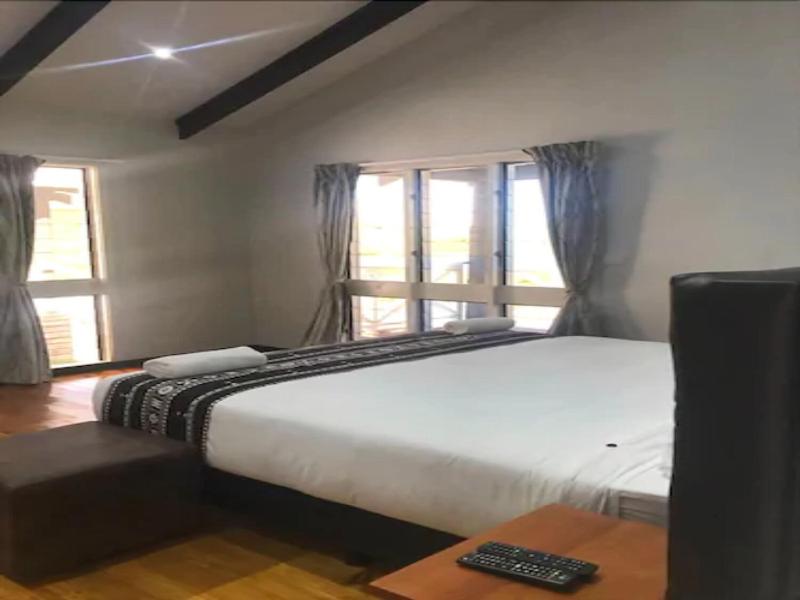 Dua Dua Beach Resort image