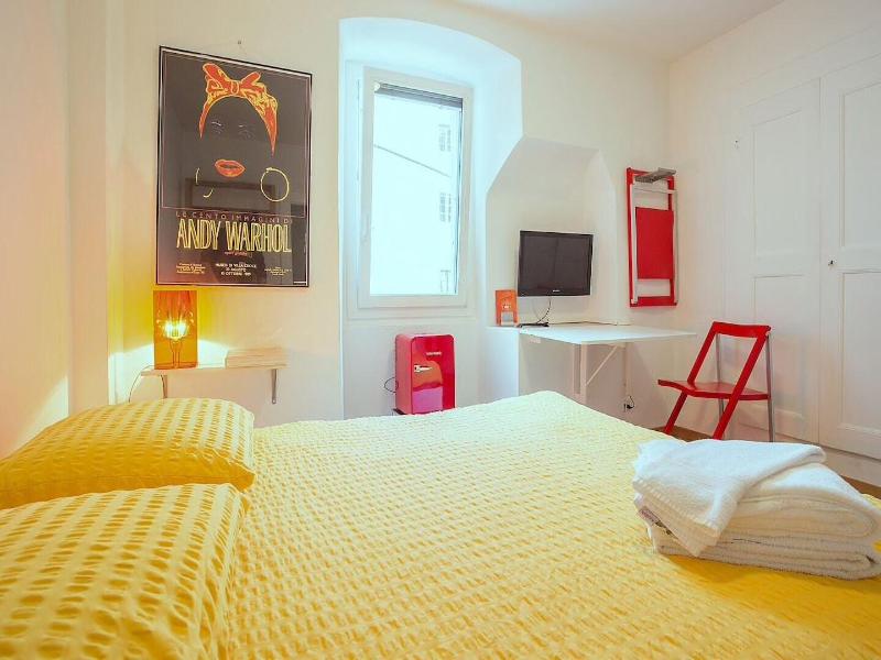 Midi Guestrooms image