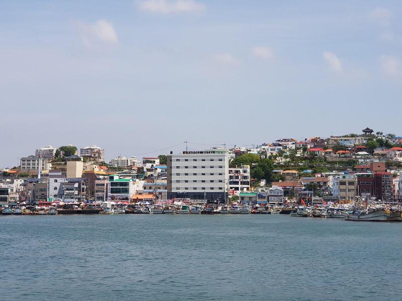 Hotel Napoli image