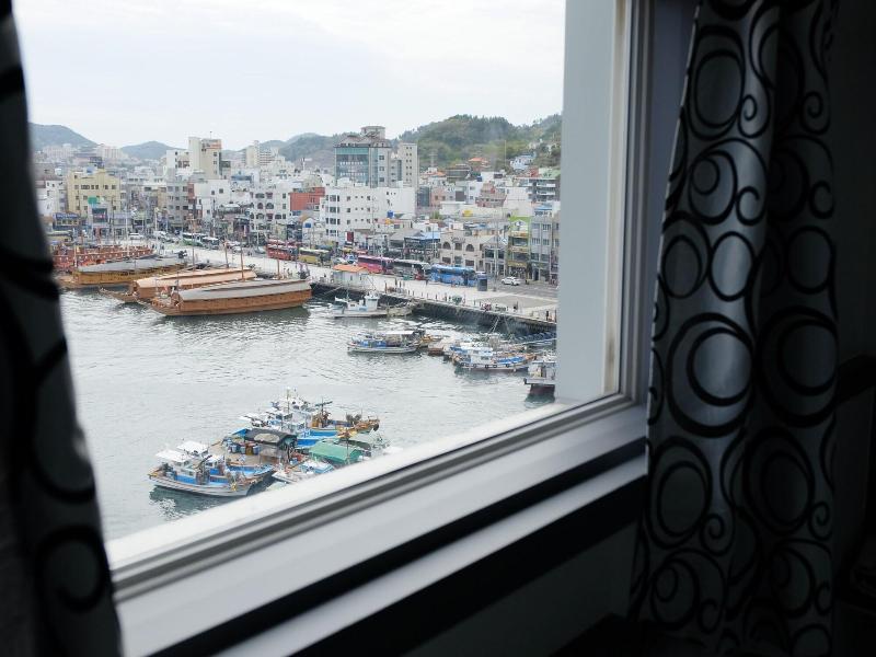 Hotel Napoli image
