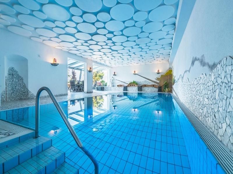 Mineralienhotel Natznerhof image