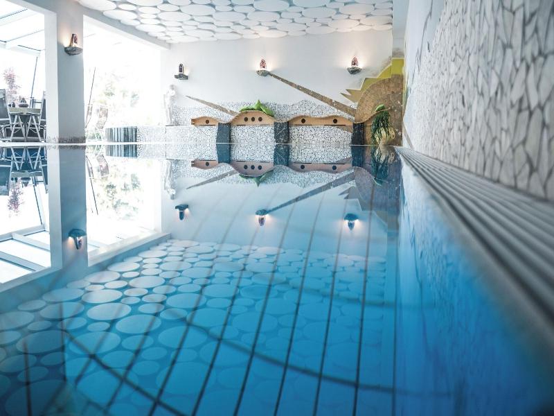 Mineralienhotel Natznerhof image