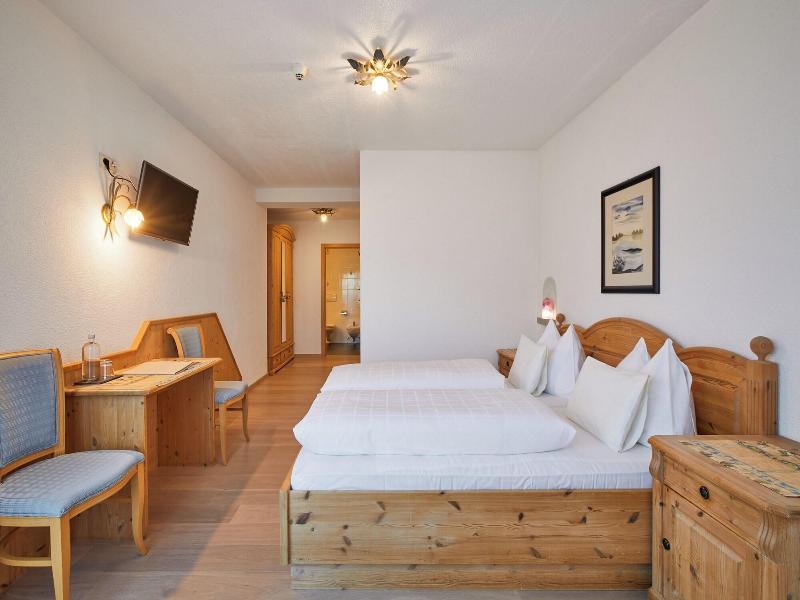 Mineralienhotel Natznerhof image