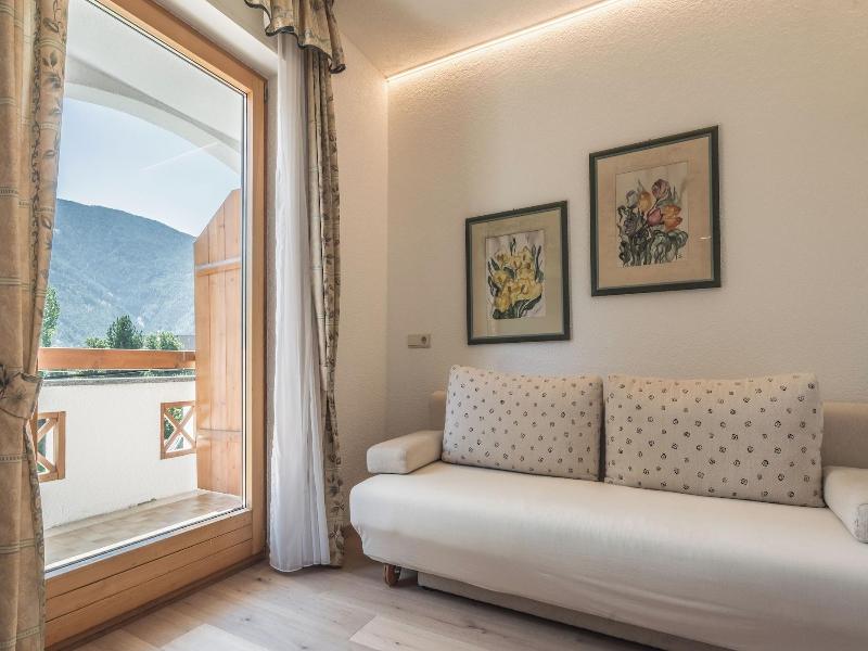 Mineralienhotel Natznerhof image