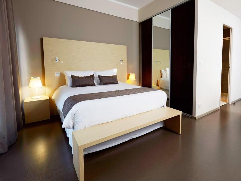 L Hotel Du Centre image