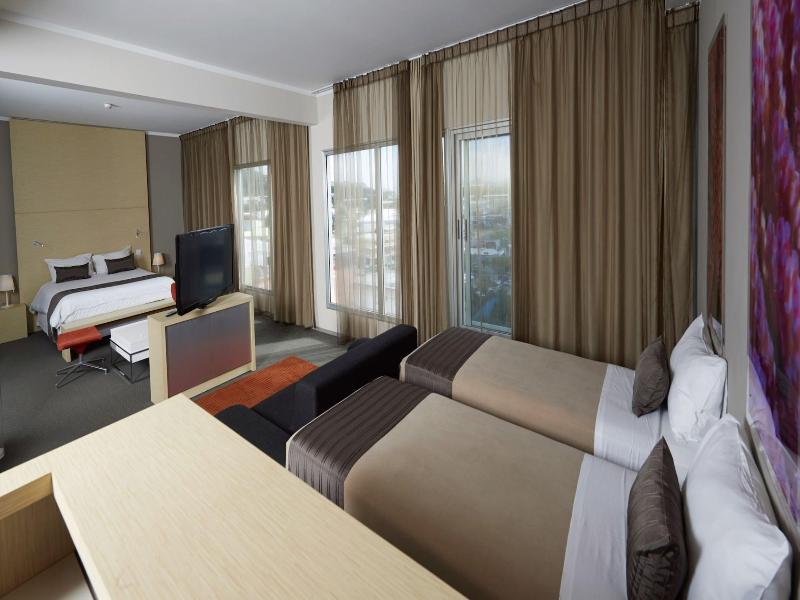 L Hotel Du Centre image