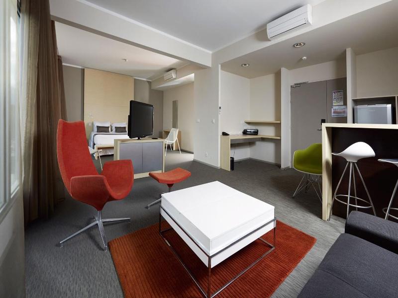 L Hotel Du Centre image