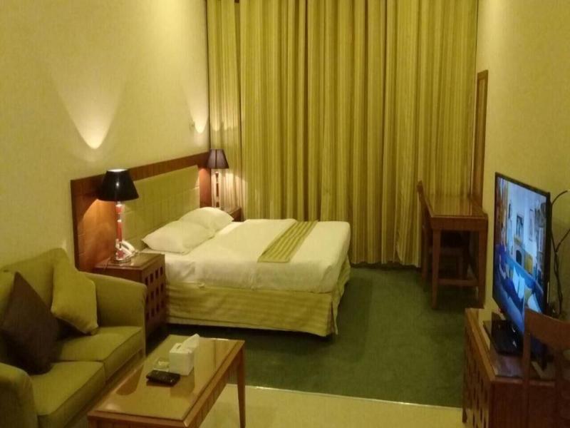 Lily Hotel Suite Hofuf — view
