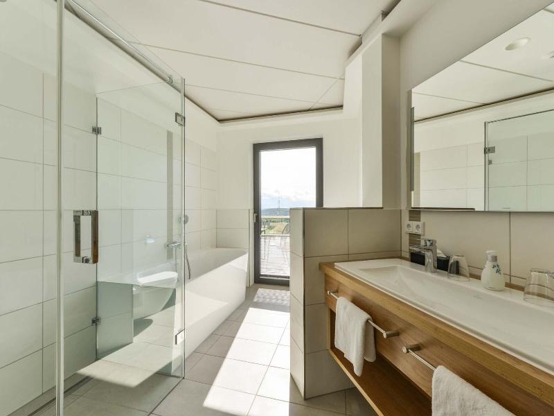 Hotel Golfrestaurant Gut Wissmannshof — view