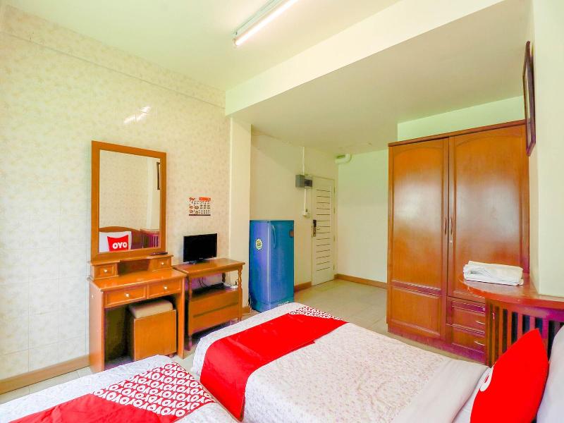 Oyo 583 Sweethome Guest House image