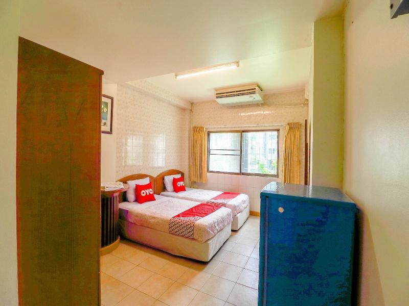 Oyo 583 Sweethome Guest House image