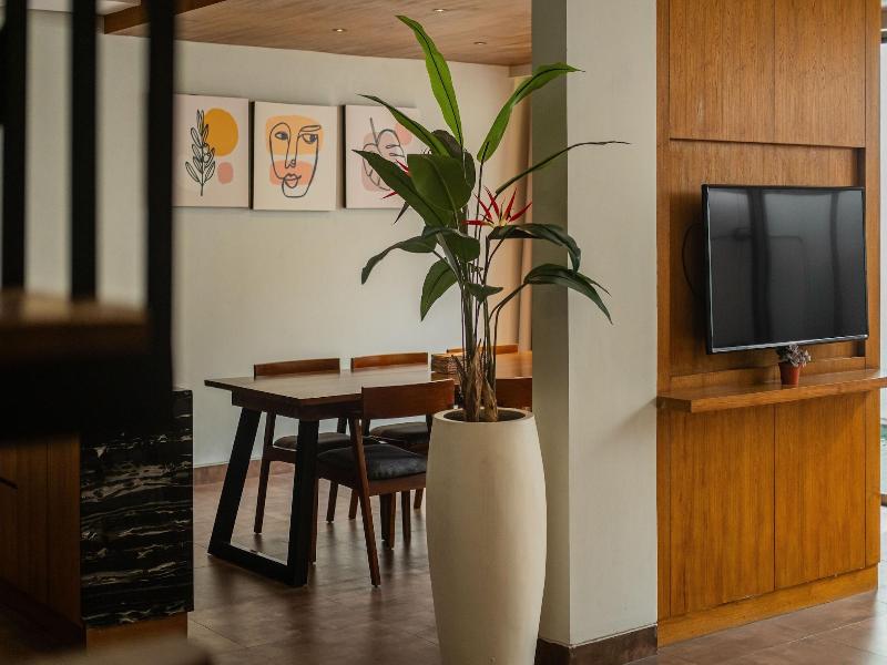 Kayumas Seminyak Resort image
