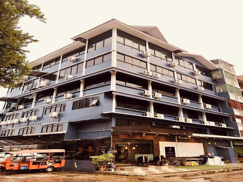 Anandpura Riverside Hotel image