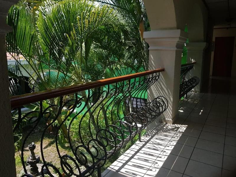 Hotel Villa Serena Escalon image