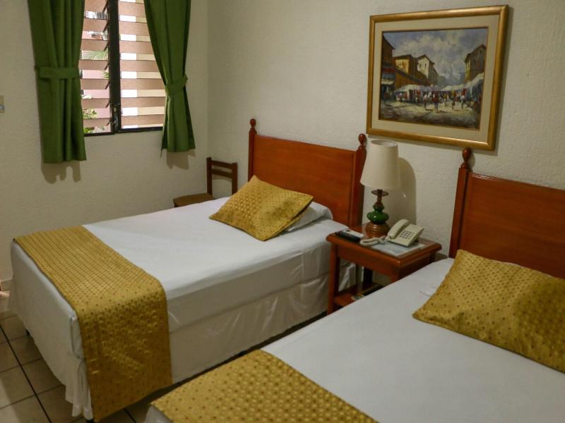 Hotel Villa Serena Escalon image