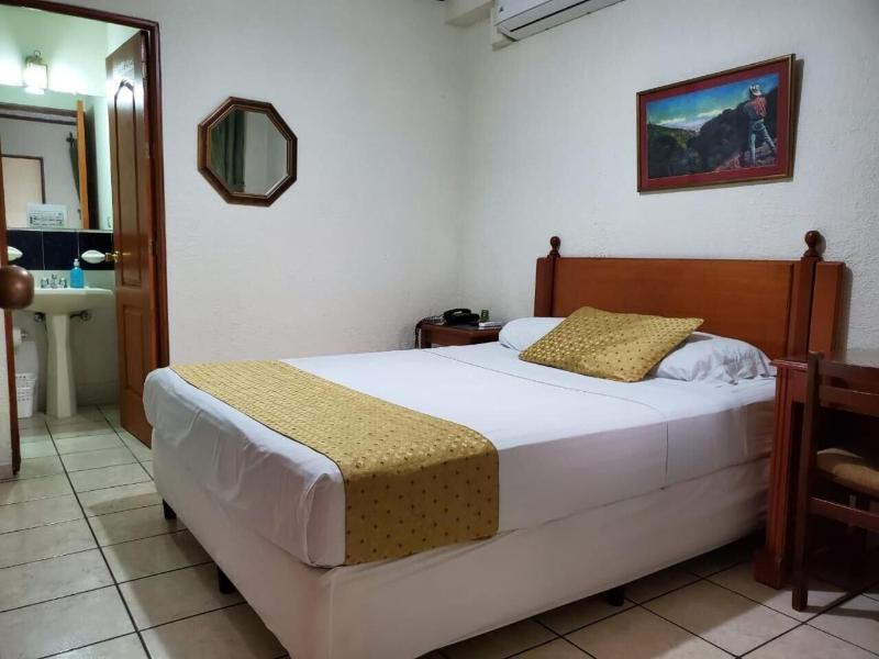 Hotel Villa Serena Escalon image