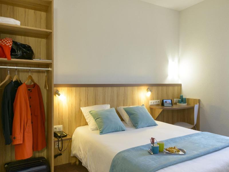 Brit Hotel Reims Croix Blandin image