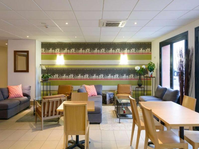 Brit Hotel Reims Croix Blandin image