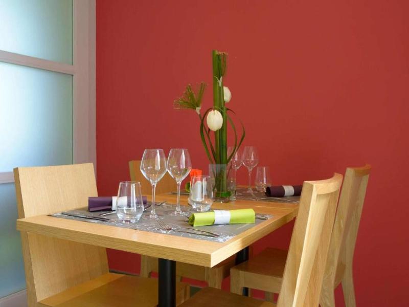 Brit Hotel Reims Croix Blandin image
