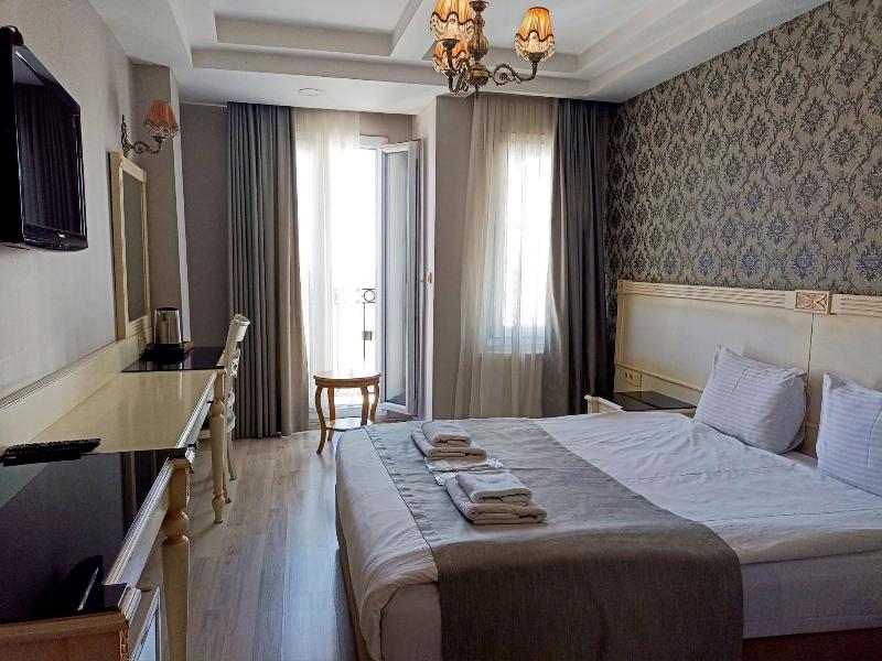 Albatros Premier Hotel image