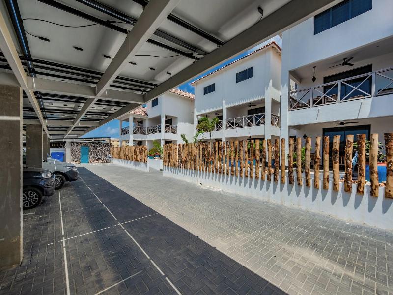 Bloozz Resort Bonaire image