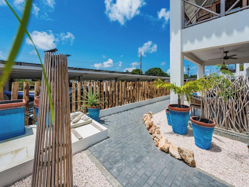 Bloozz Resort Bonaire image
